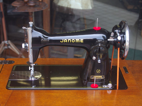 静音！Janome ジャノメ製 家庭用足踏みミシン