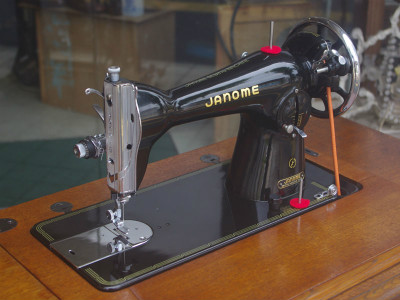 静音！Janome ジャノメ製 家庭用足踏みミシン
