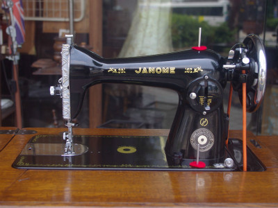 Janome ジャノメ製 家庭用足踏みミシン