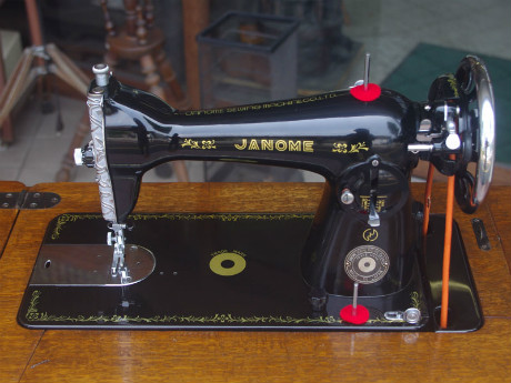 Janome ジャノメ製 家庭用足踏みミシン