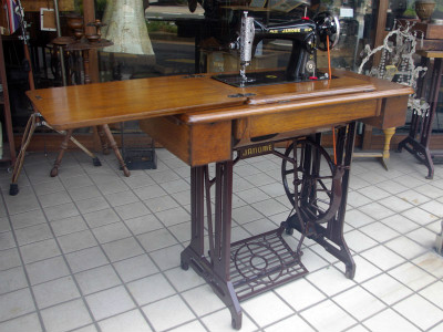 Janome ジャノメ製 家庭用足踏みミシン