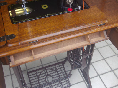 Janome ジャノメ製 家庭用足踏みミシン