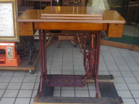 Janome ジャノメ製 家庭用足踏みミシン