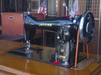 Janome ジャノメ製 家庭用足踏みミシン