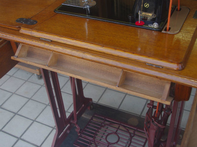 Janome ジャノメ製 家庭用足踏みミシン