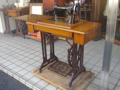 Janome ジャノメ製 家庭用足踏みミシン