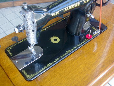 Janome ジャノメ製 家庭用足踏みミシン