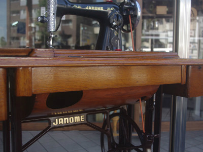 Janome ジャノメ製 家庭用足踏みミシン