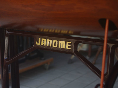 Janome ジャノメ製 家庭用足踏みミシン