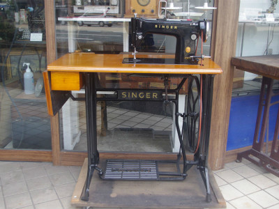 SINGER 188 シンガー製 職業用足踏みミシン 糸立て付