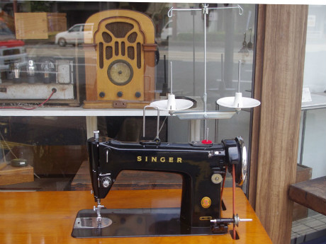 SINGER 188 シンガー製 職業用足踏みミシン 糸立て付