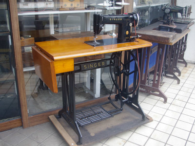 SINGER 188 シンガー製 職業用足踏みミシン 糸立て付