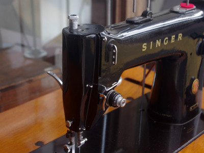 SINGER 188 シンガー製 職業用足踏みミシン 糸立て付