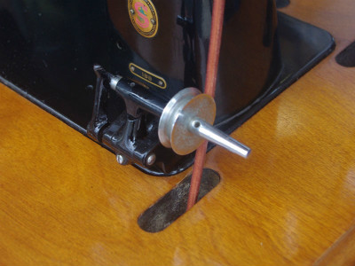 SINGER 188 シンガー製 職業用足踏みミシン 糸立て付