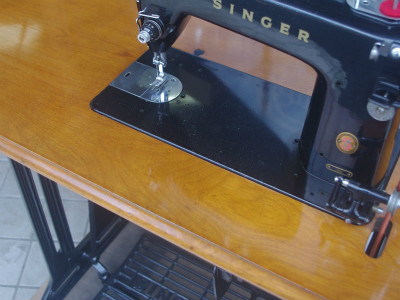 SINGER 188 シンガー製 職業用足踏みミシン 糸立て付