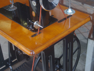 SINGER 188 シンガー製 職業用足踏みミシン 糸立て付