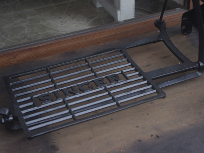 SINGER 188 シンガー製 職業用足踏みミシン 糸立て付