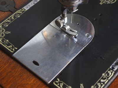 BROTHER ブラザー製 家庭用足踏みミシン