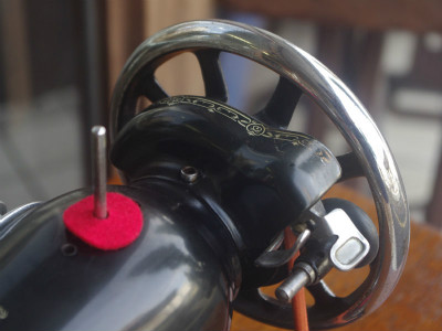 BROTHER ブラザー製 家庭用足踏みミシン