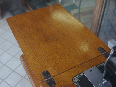 BROTHER ブラザー製 家庭用足踏みミシン