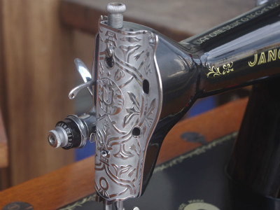 Janome ジャノメ製 家庭用足踏みミシン