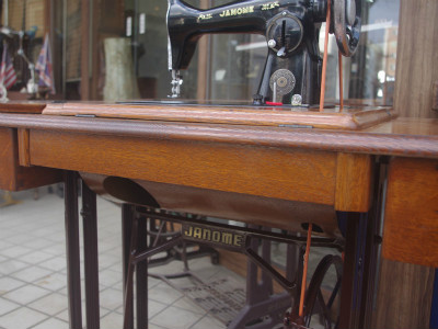 Janome ジャノメ製 家庭用足踏みミシン