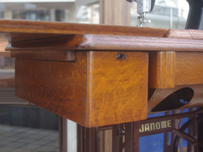 Janome ジャノメ製 家庭用足踏みミシン