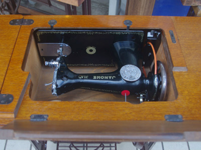 Janome ジャノメ製 家庭用足踏みミシン