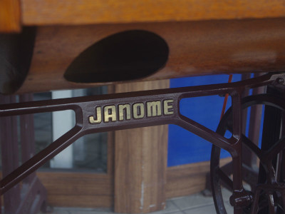 Janome ジャノメ製 家庭用足踏みミシン