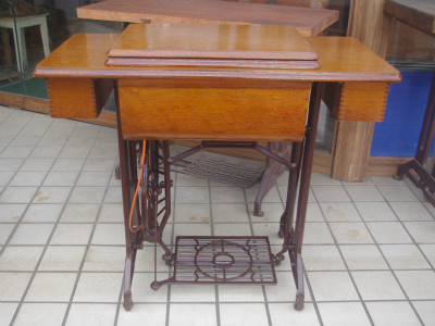 Janome ジャノメ製 家庭用足踏みミシン