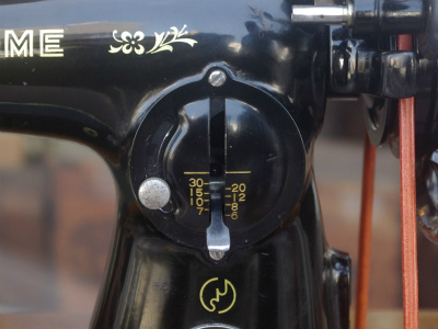 Janome ジャノメ製 家庭用足踏みミシン