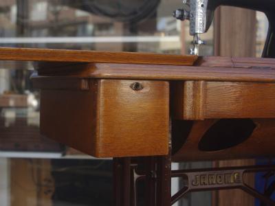 Janome ジャノメ製 家庭用足踏みミシン