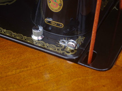SINGER 15U フルレストア｜飴色キャビネット・静音仕上げ 足踏みミシン