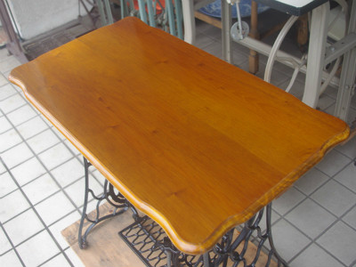 SINGER シンガー足踏みミシンの鉄脚テーブル