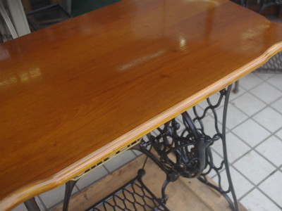 SINGER シンガー足踏みミシンの鉄脚テーブル