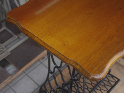 SINGER シンガー足踏みミシンの鉄脚テーブル