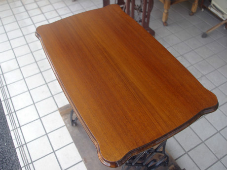 SINGER シンガー足踏みミシンの鉄脚テーブル